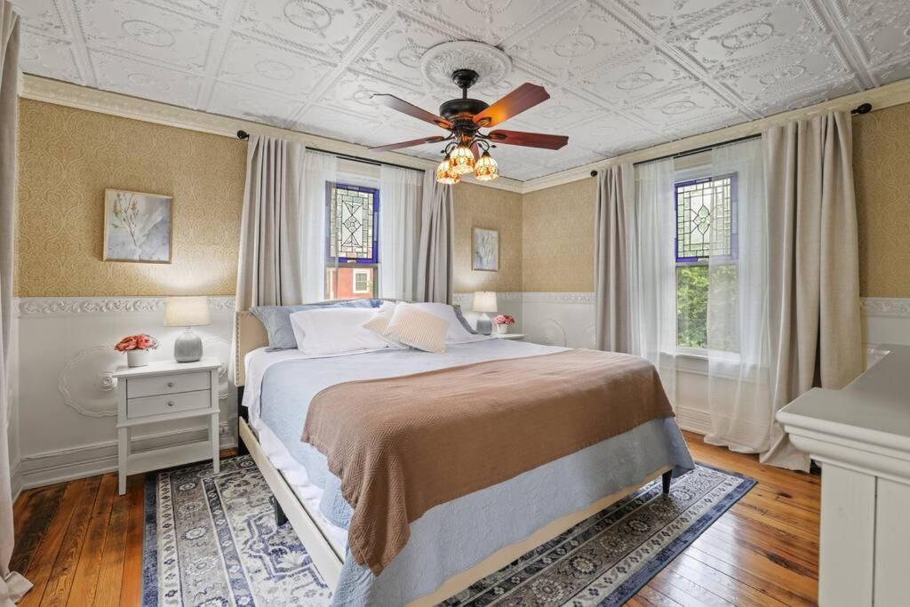 Charming Victorian Home - 2 Minutes To Downtown Lancaster Exteriör bild